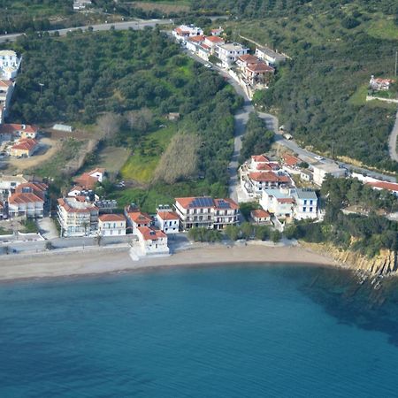 Hotel Korakakis Beach Finikounta Exteriör bild