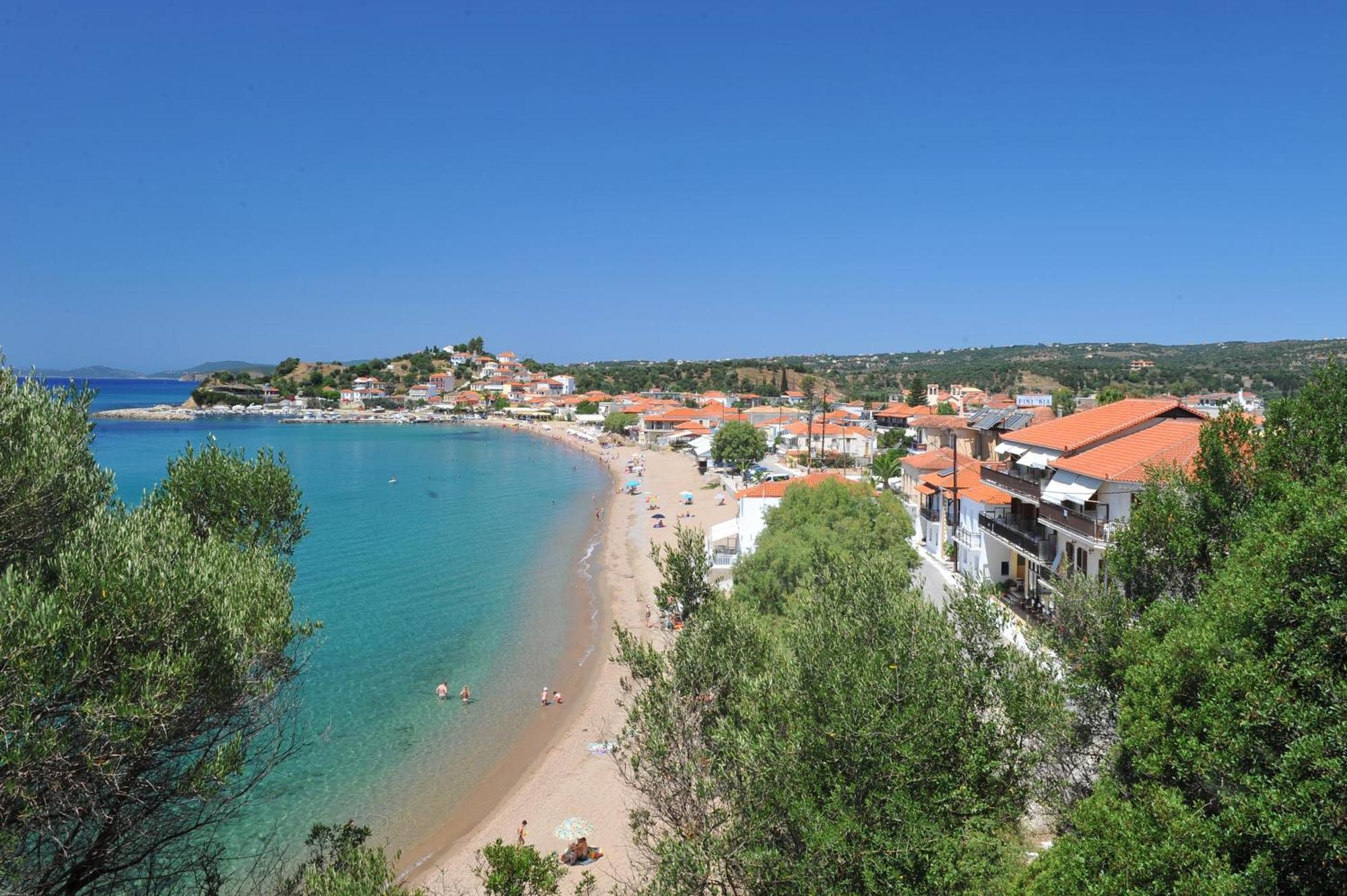 Hotel Korakakis Beach Finikounta Exteriör bild