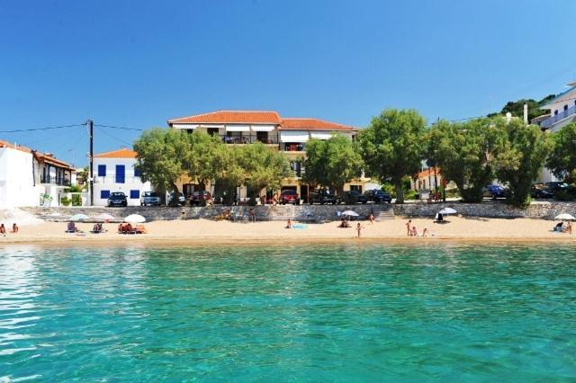 Hotel Korakakis Beach Finikounta Exteriör bild